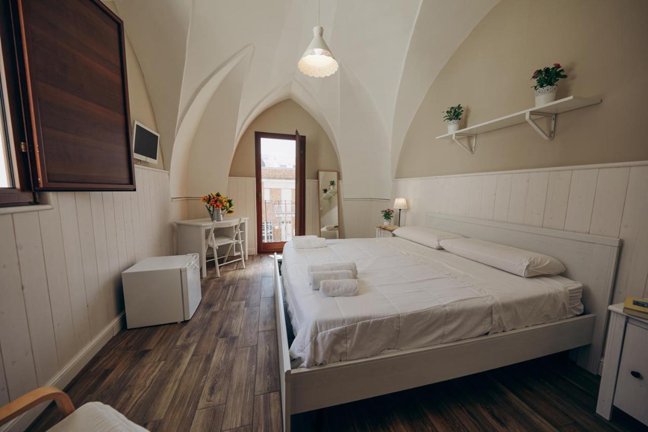 Le Terrazze B&B Пульсано Экстерьер фото